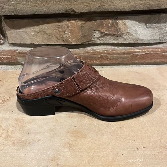 Ariat Brown Leather Convertible Mule - Picture 6 of 10
